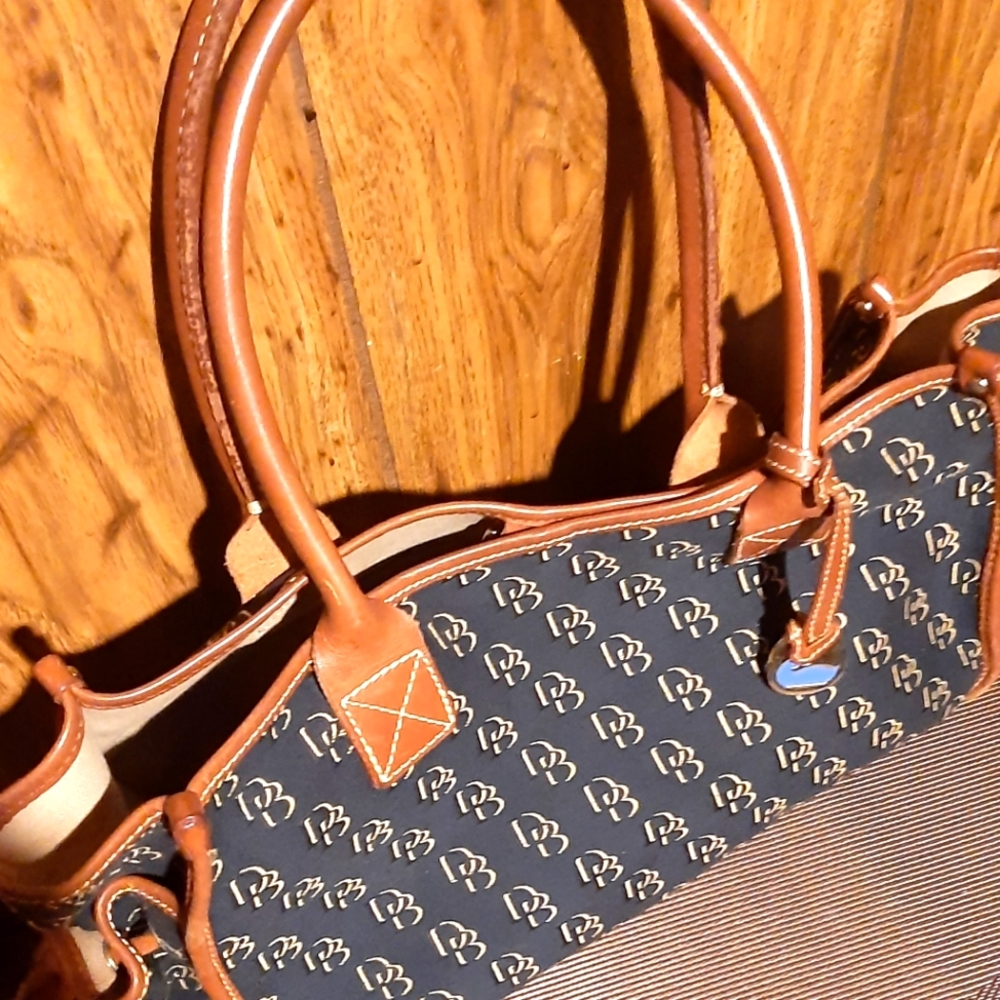 Donney and Bourke Purse